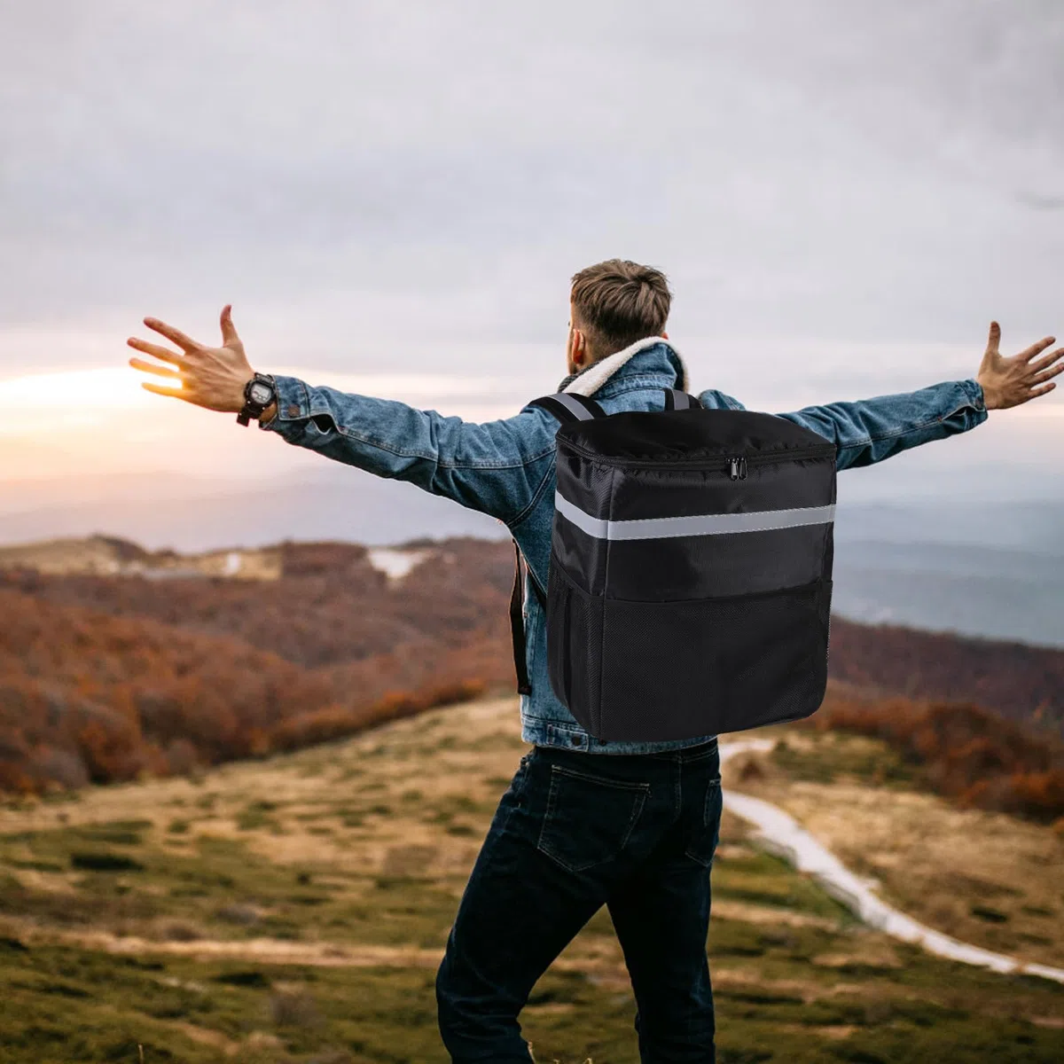 musbus Zaino per consegna cibo, borse termiche per consegna bici, grande borsa per consegna pizza per caldo/freddo, con 4 tasche striscia riflettente per Uber Eat, campeggio e spiaggia (nero)